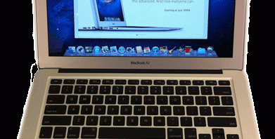 MacBook Air 13 inch mid-2011 photo taken from raised position in front
